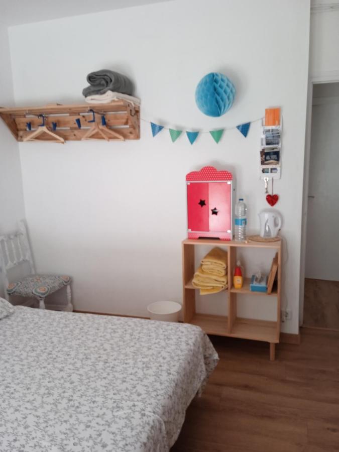 Habitacion Con Patio En Piso Compartido Capellades Екстер'єр фото